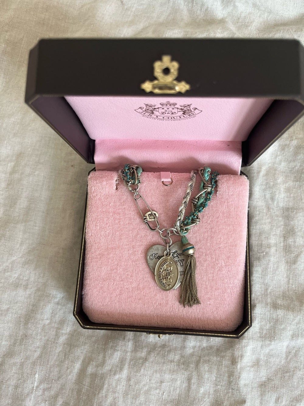 NECKLACE Authentic JUICY COUTURE NECKLACE charms safety pin clasp
